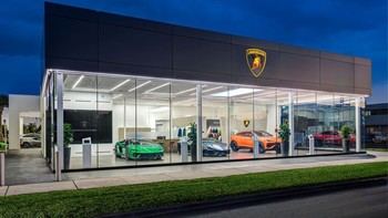 Lamborghini inaugura nuevo showroom en Florida tras un año récord de ventas