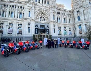 BMW entrega más de 90 scooters eléctricos a los Agentes de Movilidad de Madrid