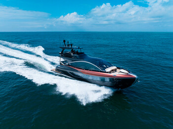 Lexus lanza el yate de lujo LY680 en Fort Lauderdale