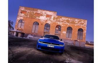 Dodge lanza pedidos del nuevo Charger en Europa, con versiones eléctricas y de gasolina