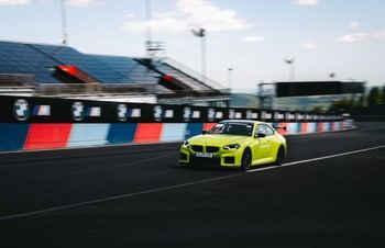 El BMW M2 marca un nuevo récord en Nürburgring con el M Performance Track Kit
