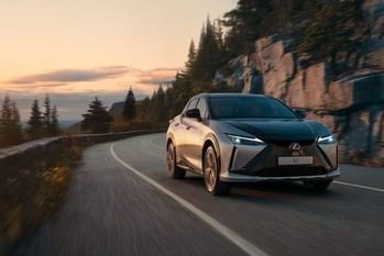Lexus RZ 350e se une al nuevo Programa Auto+ para vehículos eléctricos