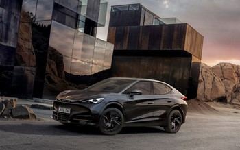 CUPRA Tavascan lanza su nueva gama con el exclusivo Black Edition y una versión de acceso