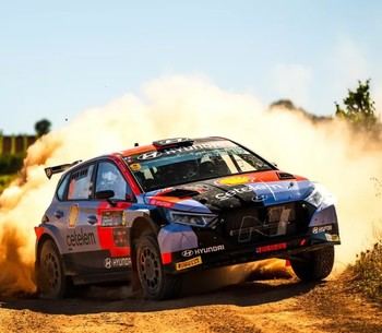 Pepe López se prepara para el Rally Isla de los Volcanes en Lanzarote