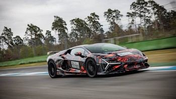 Lamborghini Revuelto SV establece récord de vuelta en Hockenheimring