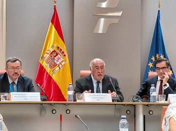 Tráfico presenta nuevas normas para proteger a usuarios vulnerables en las ciudades